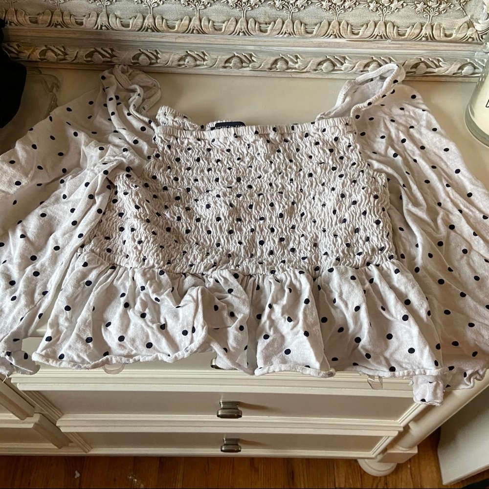 AMERICAN EAGLE CROPPED SHIRT